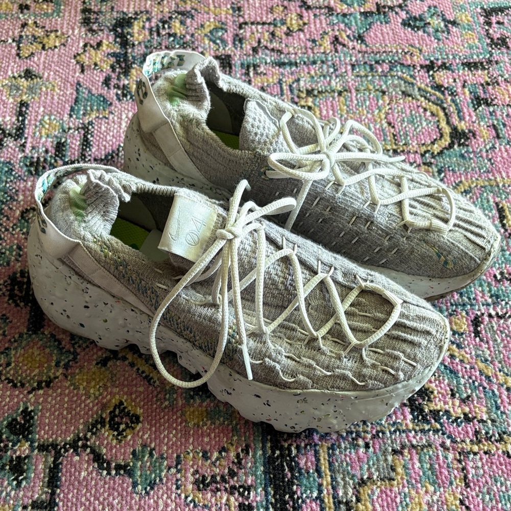 Nike Space Hippie 04 ladies 6 grey sneaker